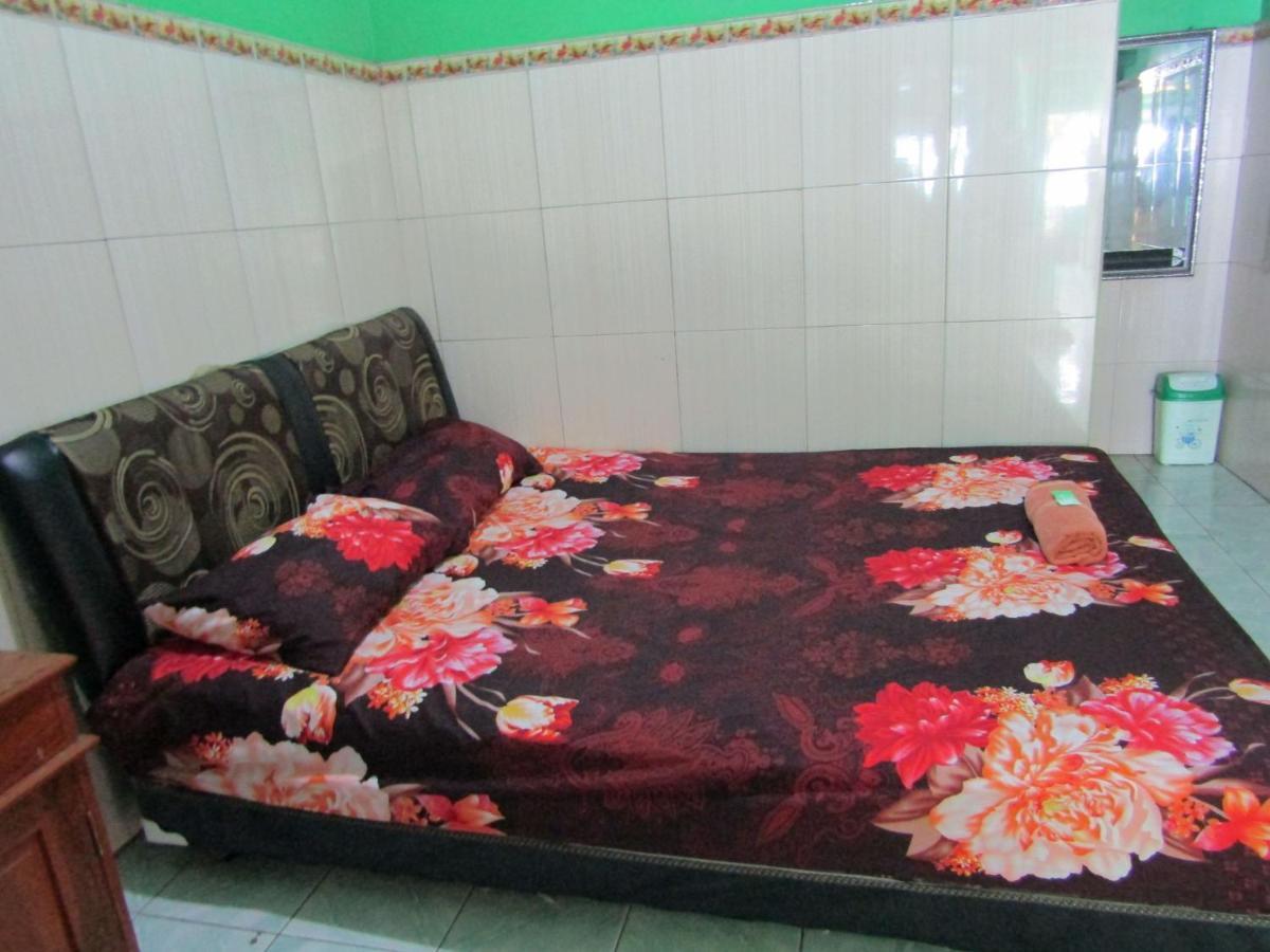 Losmen Kinasih Puncak & Gazebo Pandang Bantul Kültér fotó