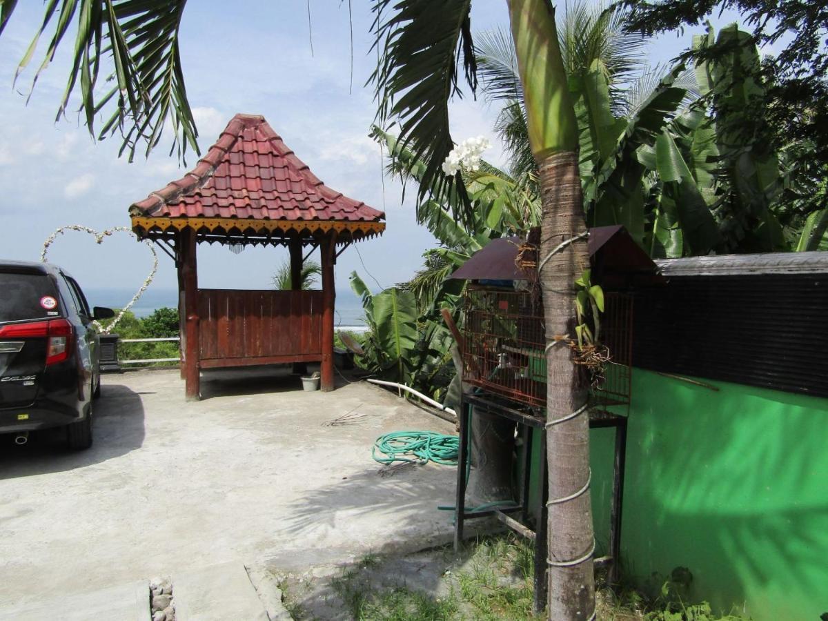Losmen Kinasih Puncak & Gazebo Pandang Bantul Kültér fotó